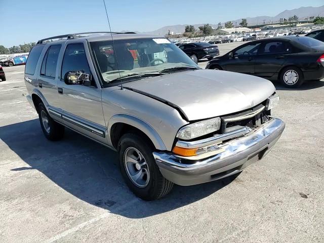 2000 Chevrolet Blazer VIN: 1GNCS13W3YK125255 Lot: 67570164