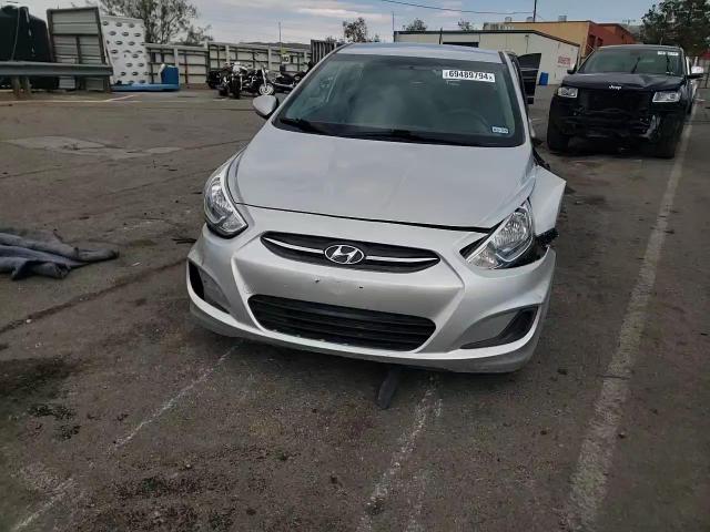 KMHCT5AE0HU337070 2017 Hyundai Accent Se