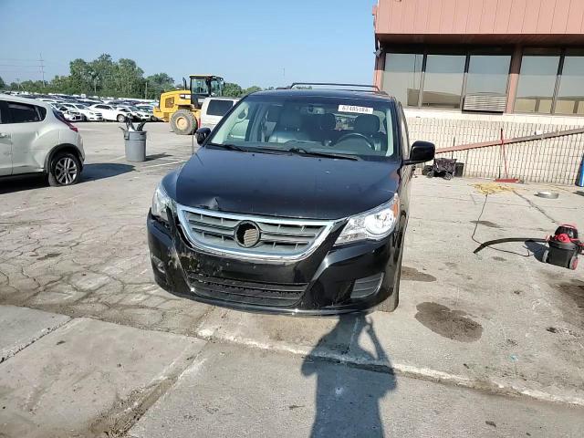 2C4RVABG2DR724678 2013 Volkswagen Routan Se