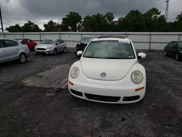 2008 Volkswagen New Beetle Triple White VIN: 3VWFG31C38M519498 Lot: 67151304