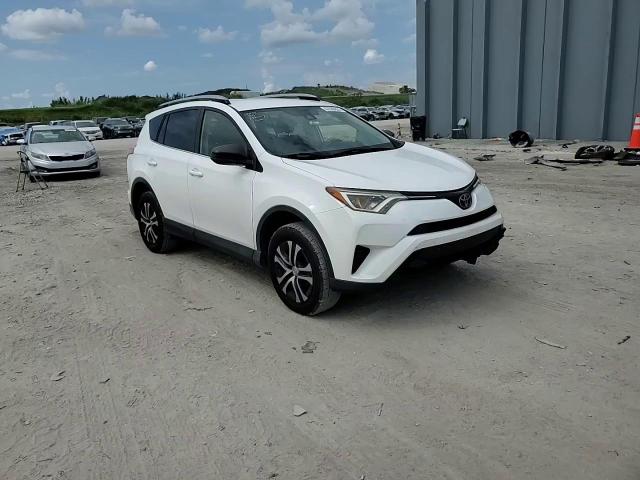 2018 Toyota Rav4 Le VIN: JTMZFREVXJJ205027 Lot: 67690624