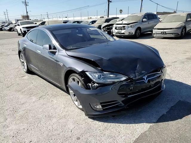 2015 Tesla Model S 85 VIN: 5YJSA1H16FFP68746 Lot: 68109204