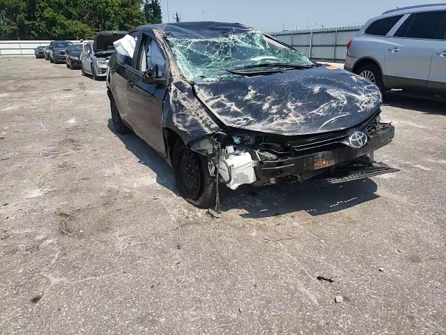 2018 Toyota Corolla L VIN: 5YFBURHEXJP829277 Lot: 69078704