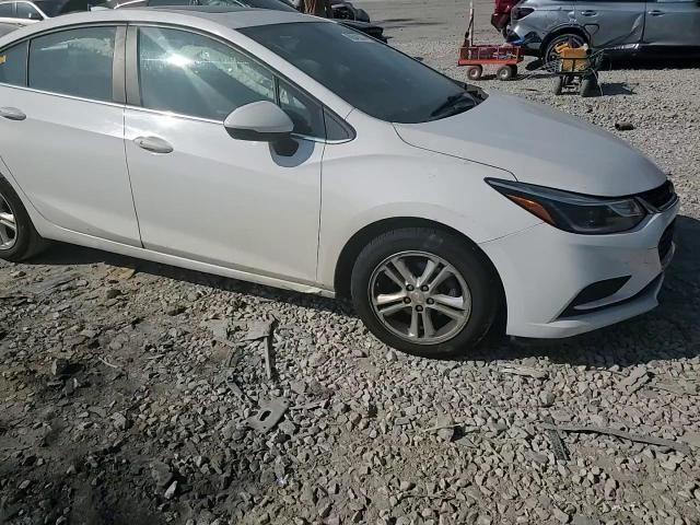 2018 Chevrolet Cruze Lt VIN: 1G1BE5SM0J7171887 Lot: 69049334