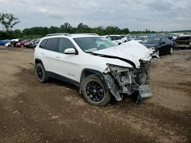 2015 Jeep Cherokee Latitude VIN: 1C4PJMCBXFW557570 Lot: 66374124