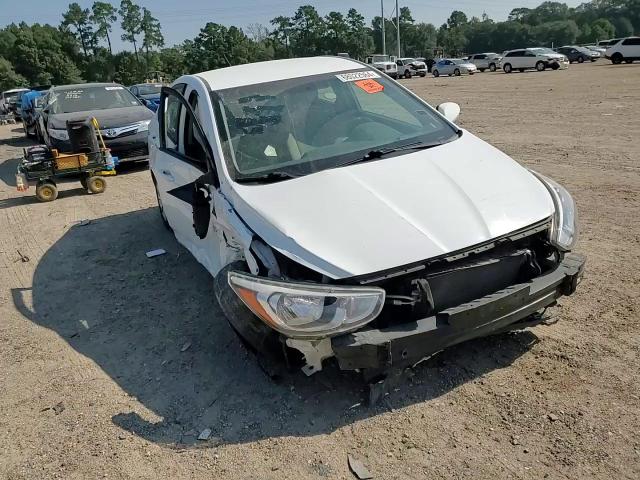 2017 Hyundai Accent Se VIN: KMHCT4AE0HU319372 Lot: 68022564