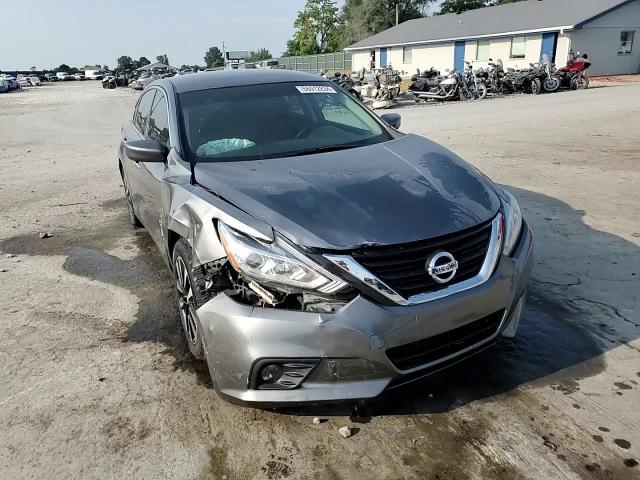 2018 Nissan Altima - Image 11