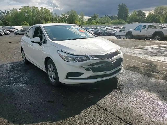 2018 Chevrolet Cruze Ls VIN: 1G1BC5SM5J7121086 Lot: 68520454