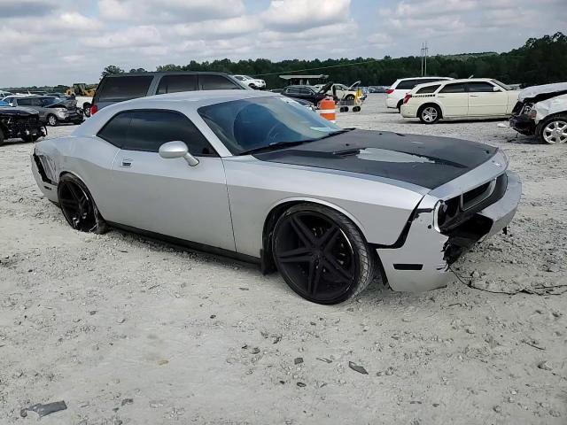 2010 Dodge Challenger Se VIN: 2B3CJ4DV2AH260700 Lot: 67466364