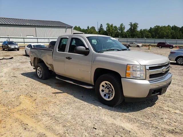 2008 Chevrolet Silverado K1500 VIN: 1GCEK19JX8Z162002 Lot: 68745814