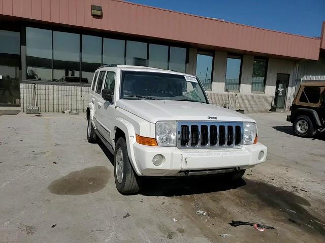 1J8HG58286C327182 2006 Jeep Commander Limited