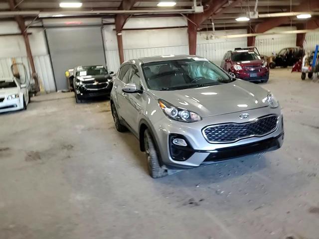 KNDPMCAC8L7664636 2020 Kia Sportage Lx