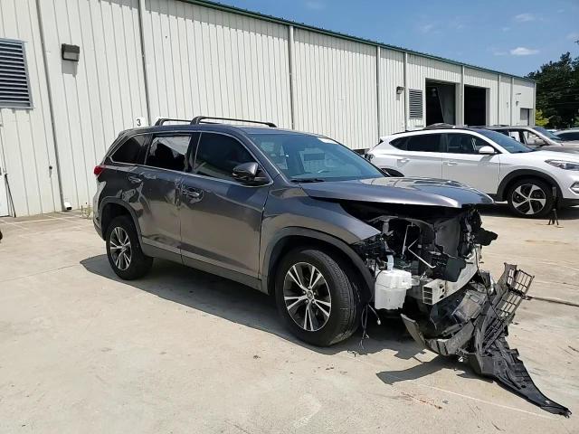 2019 Toyota Highlander Le VIN: 5TDZARFH4KS056674 Lot: 67129904