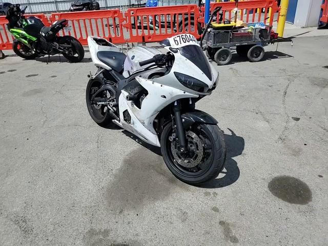 2004 Yamaha Yzfr6 L VIN: JYARJ06E44A019119 Lot: 67604404