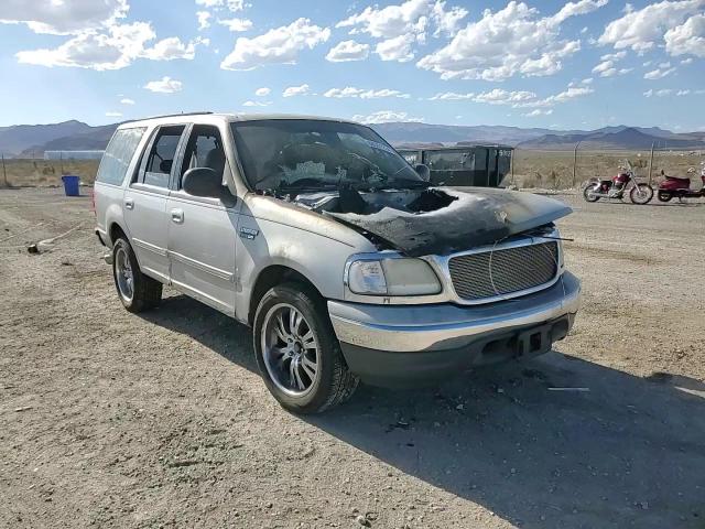 2000 Ford Expedition Xlt VIN: 1FMRU1567YLC05464 Lot: 68301234