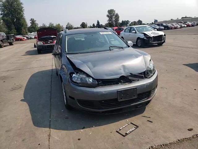 2010 Volkswagen Jetta - Image 10