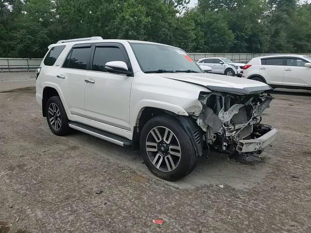 2018 Toyota 4Runner Sr5/Sr5 Premium VIN: JTEBU5JR2J5589401 Lot: 67482104