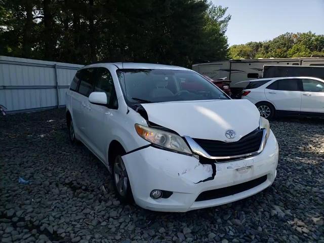 2012 Toyota Sienna Le VIN: 5TDKK3DCXCS254891 Lot: 68471344