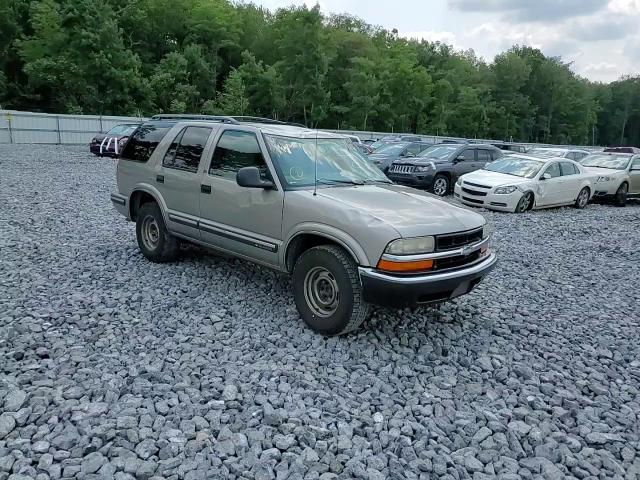 1998 Chevrolet Blazer VIN: 1GNCS13W2WK257694 Lot: 64763194