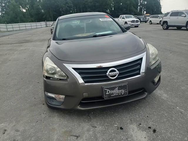 2013 Nissan Altima - Image 11