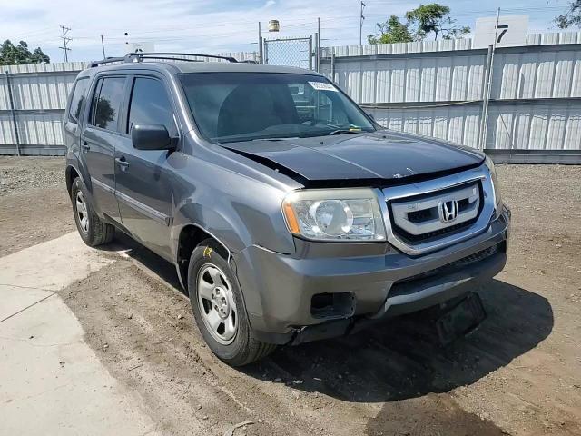 2011 Honda Pilot Lx VIN: 5FNYF3H28BB042932 Lot: 66229044