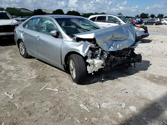 2015 Toyota Camry - Image 11