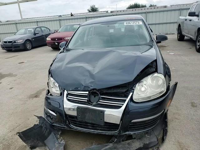 3VWJM71K28M050065 2008 Volkswagen Jetta S