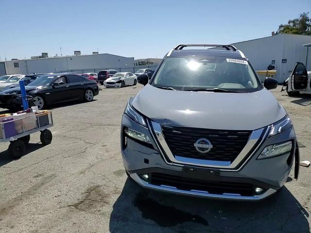 2022 Nissan Rogue Platinum VIN: JN8BT3DD1NW270958 Lot: 69984694