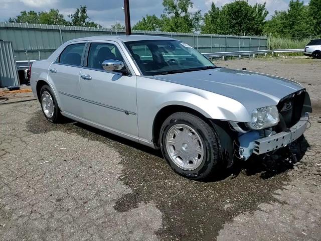 2C3CA6CTXAH141422 2010 Chrysler 300C