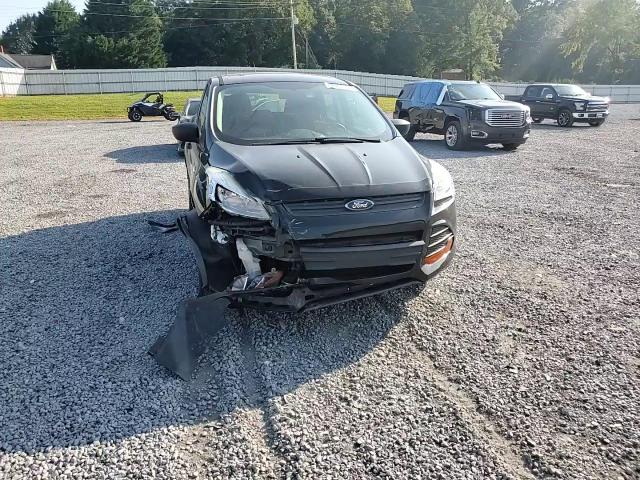 2013 Ford Escape S VIN: 1FMCU0F72DUB51096 Lot: 68841054