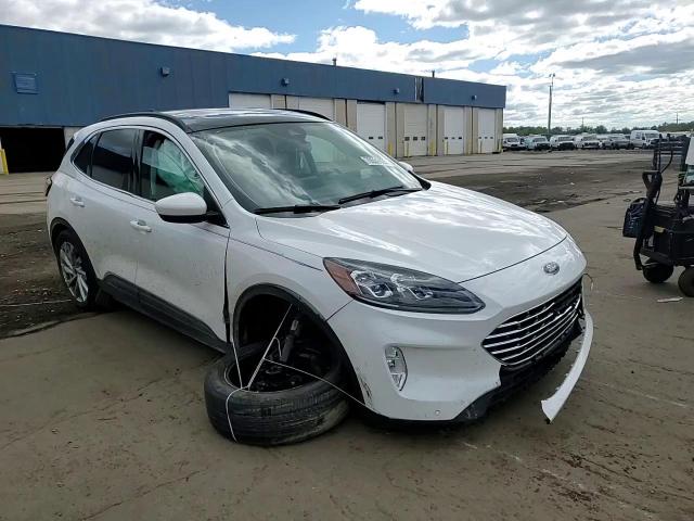 2022 Ford Escape Titanium VIN: 1FMCU9J96NUA10997 Lot: 70539025