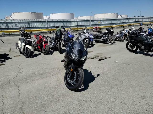 2025 Kawasaki Ex650 R VIN: ML5EXER11SDAF6298 Lot: 68927575