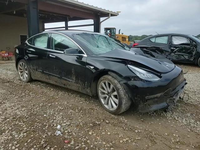 2018 Tesla Model 3 VIN: 5YJ3E1EAXJF046556 Lot: 69455075