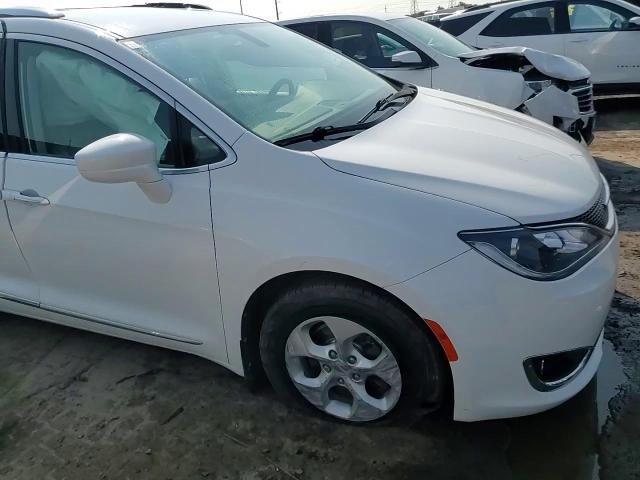 2017 Chrysler Pacifica Touring L Plus VIN: 2C4RC1EG3HR560610 Lot: 66078495