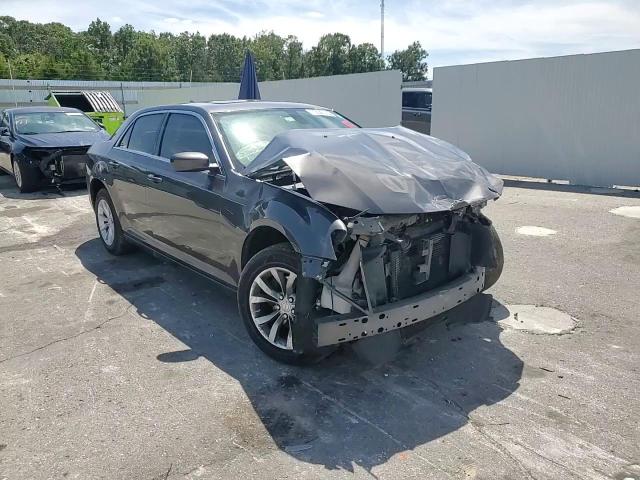 2015 Chrysler 300 Limited VIN: 2C3CCAAG8FH785799 Lot: 70536145