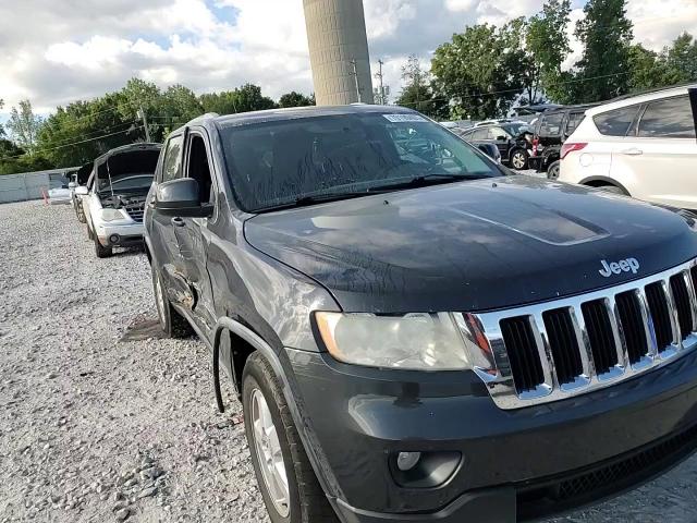 2011 Jeep Grand Cherokee Laredo VIN: 1J4RR4GG4BC590030 Lot: 70199405