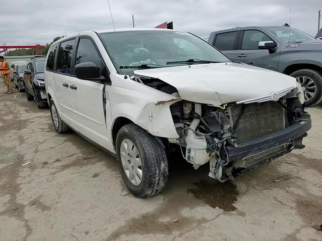 2008 Chrysler Town & Country Lx VIN: 2A8HR44H28R781730 Lot: 68376585