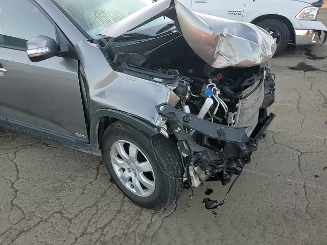 2012 Kia Sorento Base VIN: 5XYKTCA60CG292915 Lot: 70363765