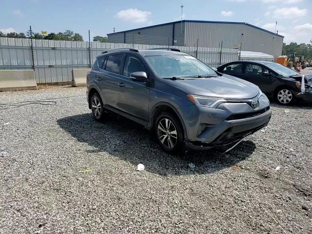 2017 Toyota Rav4 Xle VIN: JTMWFREV6HD095735 Lot: 69193785