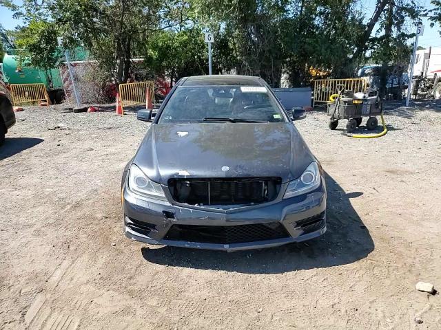 2012 Mercedes-Benz C 350 VIN: WDDGJ5HB4CF847853 Lot: 70939765