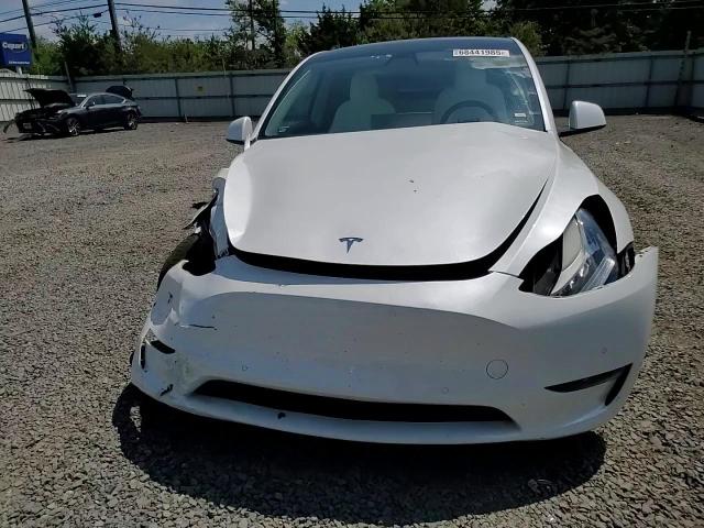 2020 Tesla Model Y VIN: 5YJYGDEEXLF043180 Lot: 68441985