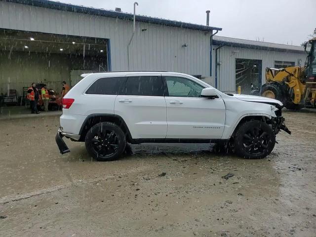 2013 Jeep Grand Cherokee Laredo VIN: 1C4RJFAG0DC562018 Lot: 70832955