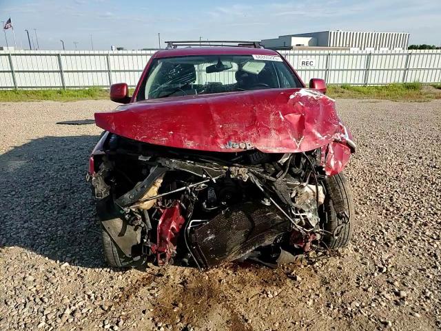 2011 Jeep Grand Cherokee Laredo VIN: 1J4RR4GG4BC642725 Lot: 68860225