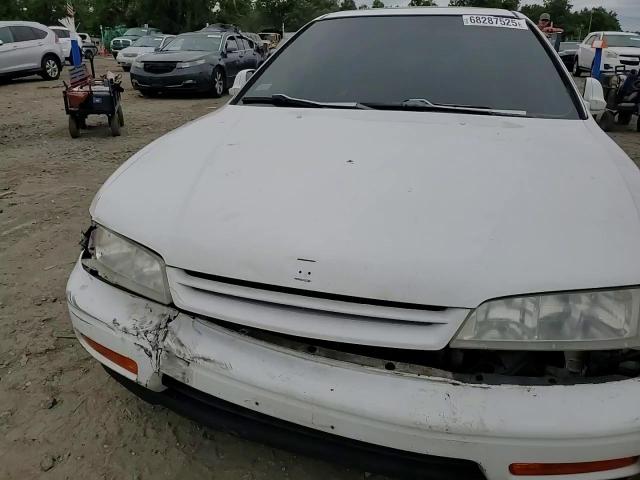 1995 Honda Accord Ex VIN: 1HGCD5663SA135692 Lot: 68287525