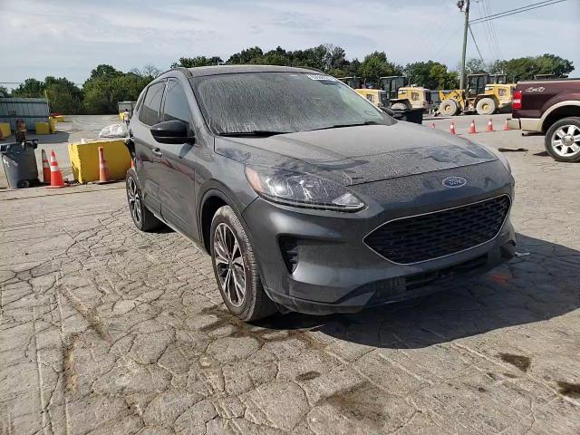 2022 Ford Escape Se VIN: 1FMCU0G60NUB16743 Lot: 69686025
