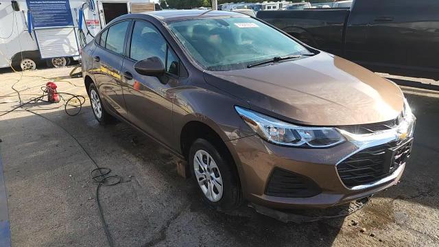 2019 Chevrolet Cruze Ls VIN: 1G1BC5SM2K7136002 Lot: 70323515