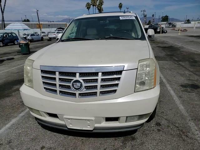 2007 Cadillac Escalade Esv VIN: 1GYFK66807R359935 Lot: 69699545
