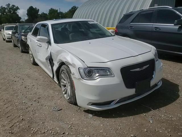 2016 Chrysler 300 Limited VIN: 2C3CCAAG9GH128463 Lot: 68191625