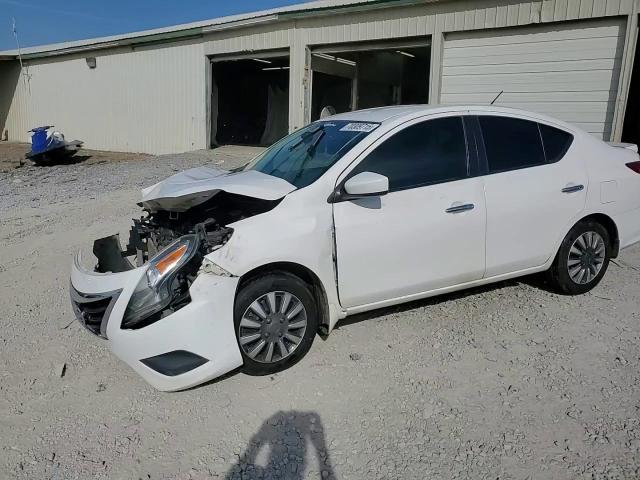 2017 Nissan Versa S VIN: 3N1CN7AP6HL818952 Lot: 70309715