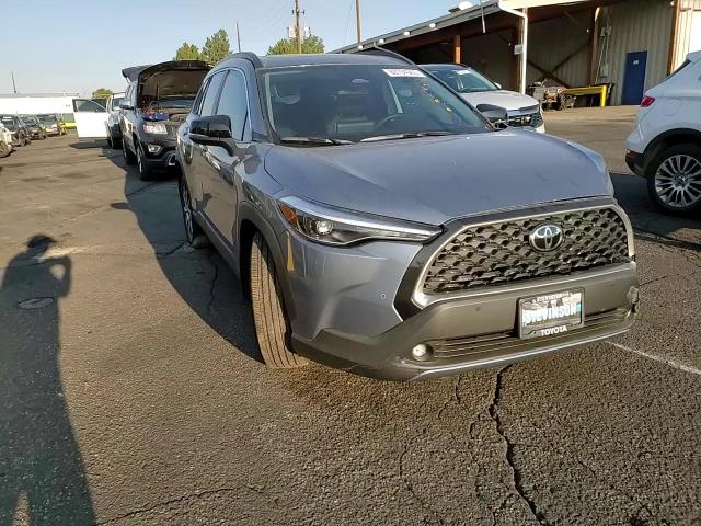 2025 Toyota Corolla Cross Xle VIN: 7MUDAABG5SV139139 Lot: 69794905